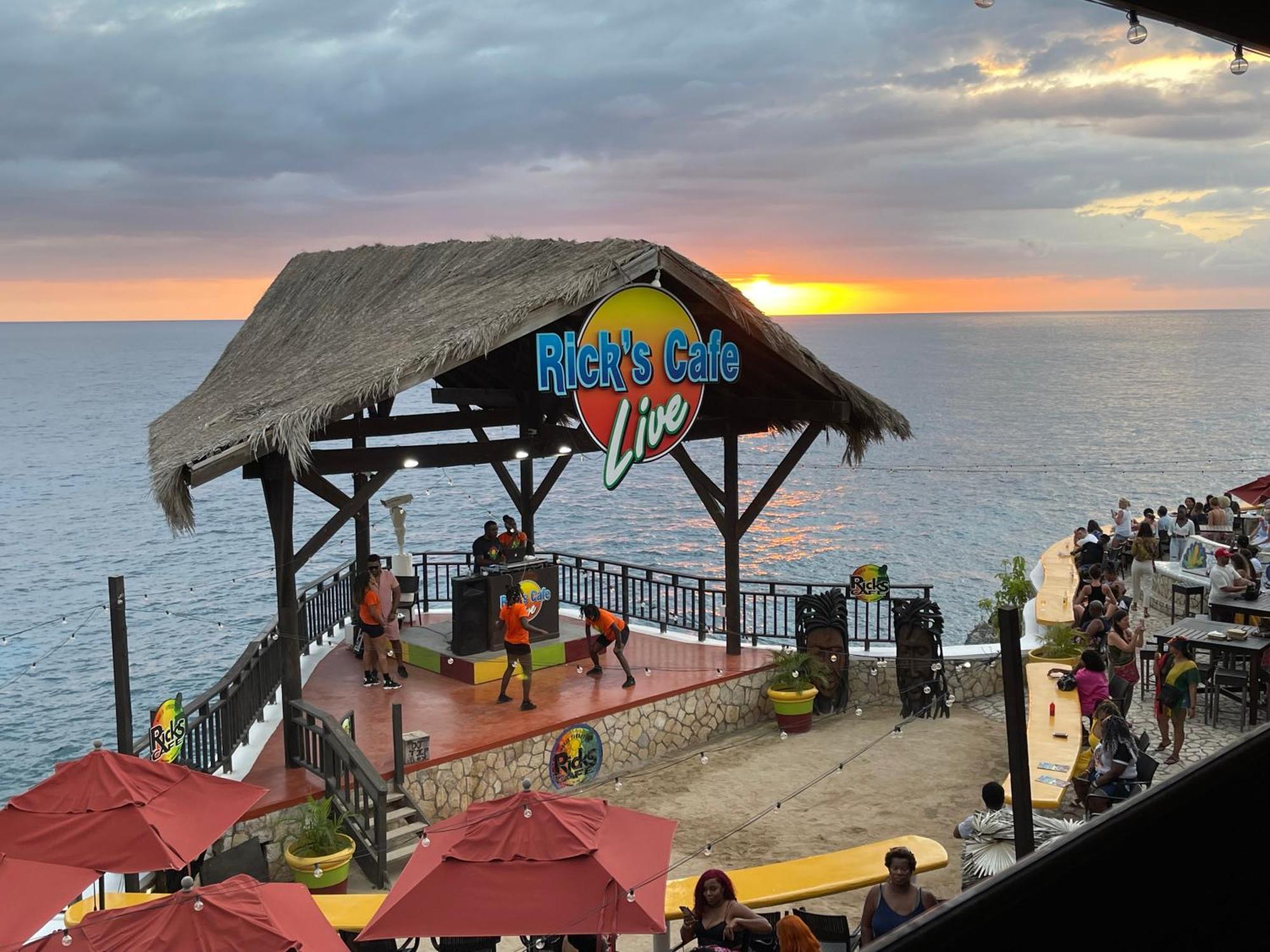 Marriott White Sands, Beachfront Condo At Negril Beach Club Exterior foto